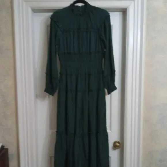 Ivy City Co Gwendolyn Dress Size Small - Picture 4 of 11